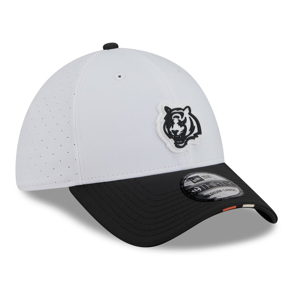 Cincinnati Bengals New Era 2025 NFL Training Camp 39THIRTY Flex Hat White/Black