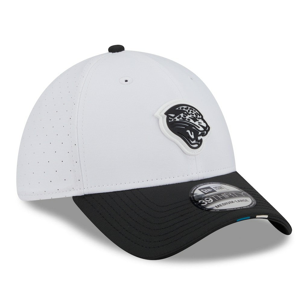 Jacksonville Jaguars New Era 2025 NFL Training Camp Throwback Logo 39THIRTY Flex Hat White/Black