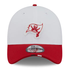 Tampa Bay Buccaneers New Era 2025 NFL Training Camp 39THIRTY Flex Hat White/Red