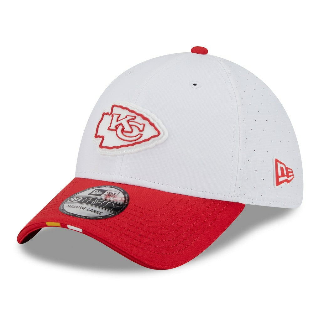Kansas City Chiefs New Era 2025 NFL Training Camp 39THIRTY Flex Hat White/Red
