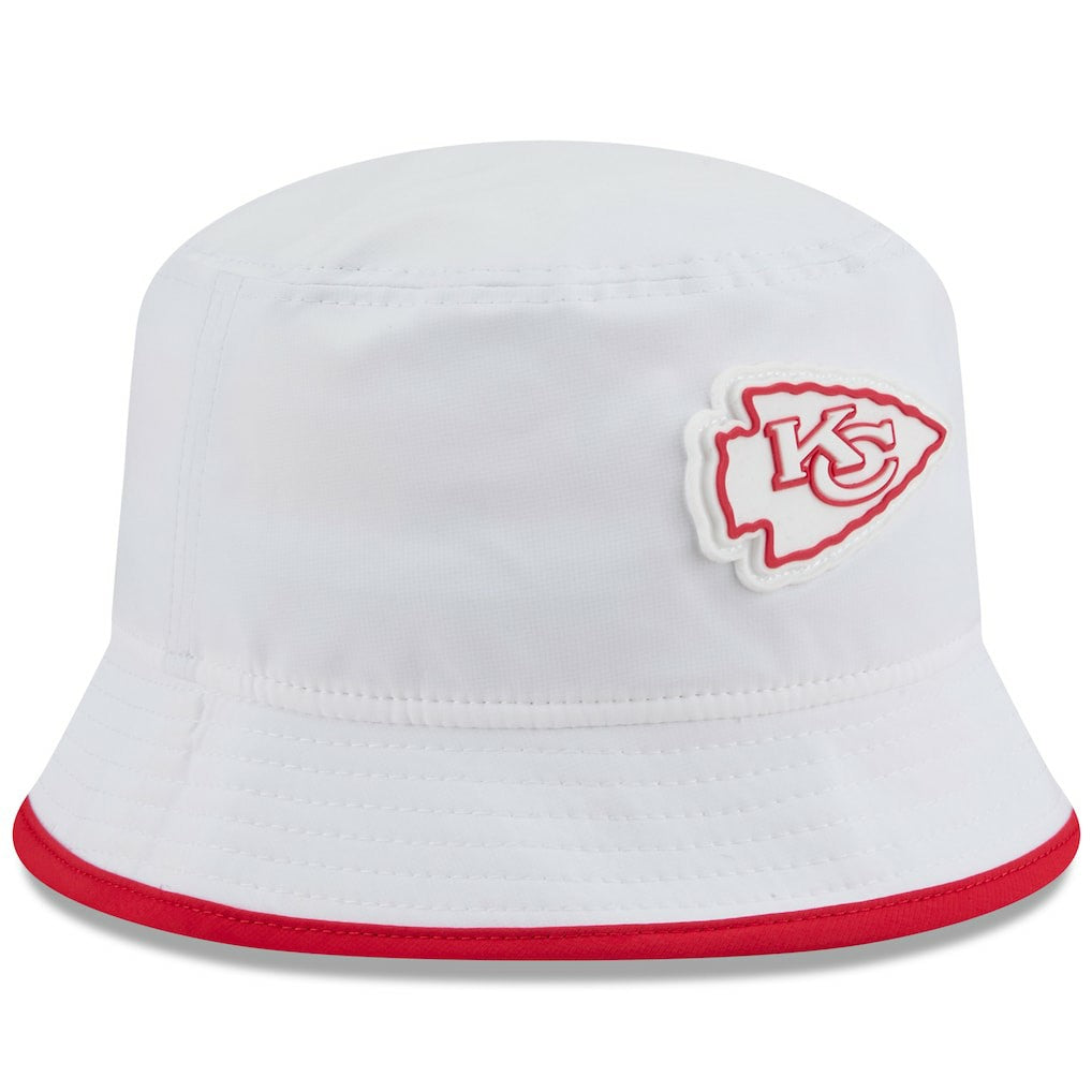Kansas City Chiefs New Era 2025 NFL Training Camp Stretch Bucket Hat White