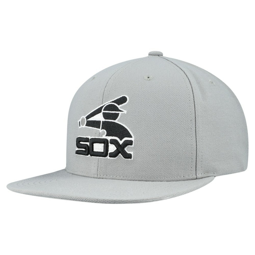 Chicago White Sox Mitchell & Ness Cooperstown Collection Basic Flip Snapback Hat - Gray Hats
