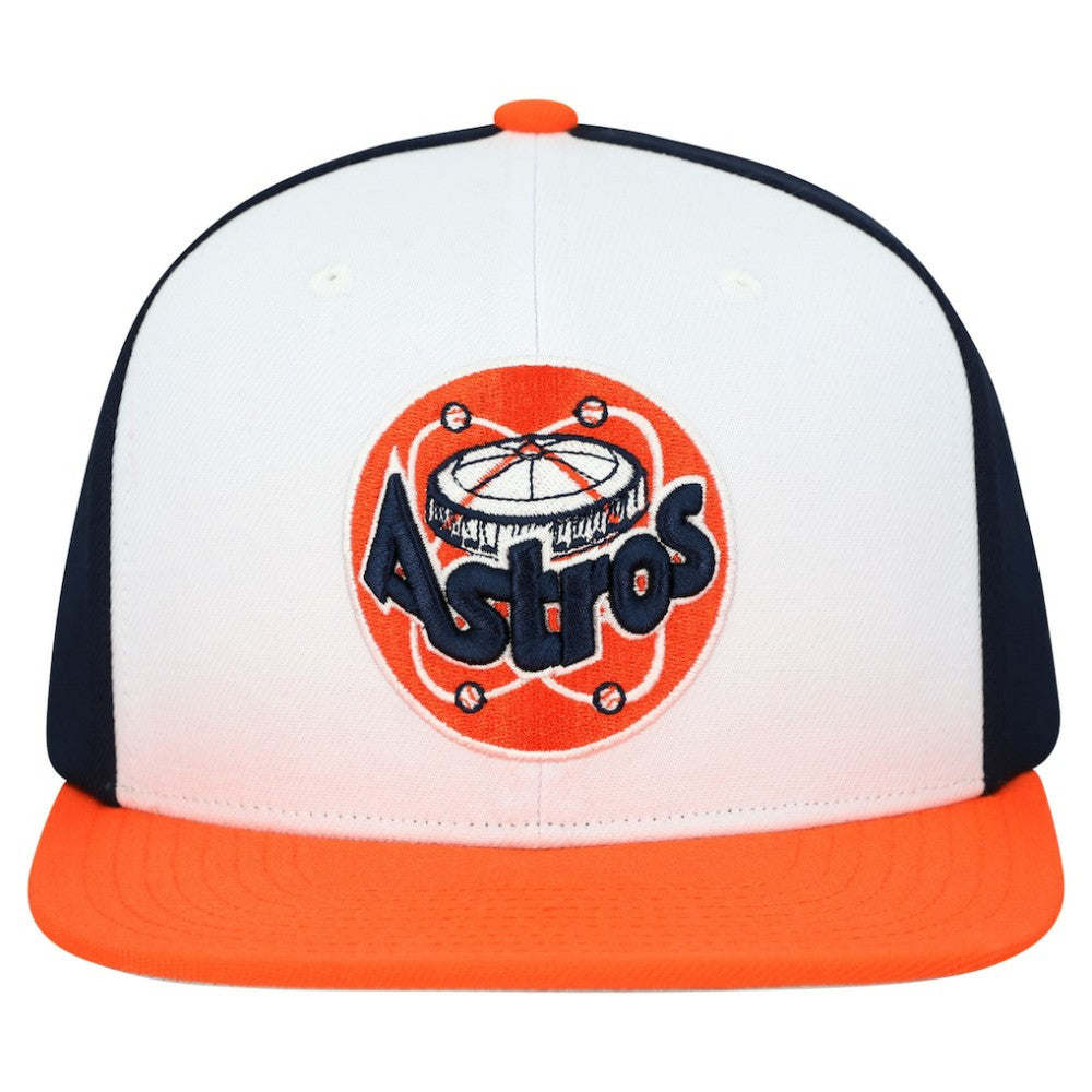 Houston Astros Mitchell & Ness Cooperstown Collection Basic Flip Snapback Hat - White Hats