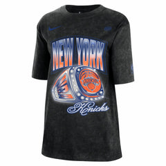 New York Knicks Women's Courtside Original Content Vintage Washed Boyfriend T-Shirt Black