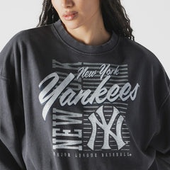 New York Yankees New Era Women's Boxy Mineral Wash Dolmen Sleeve Cropped Sweatshirt - Navy Sweatshirts