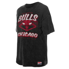 Chicago Bulls Women's Throwback Mineral Wash Oversized T-Shirt Black