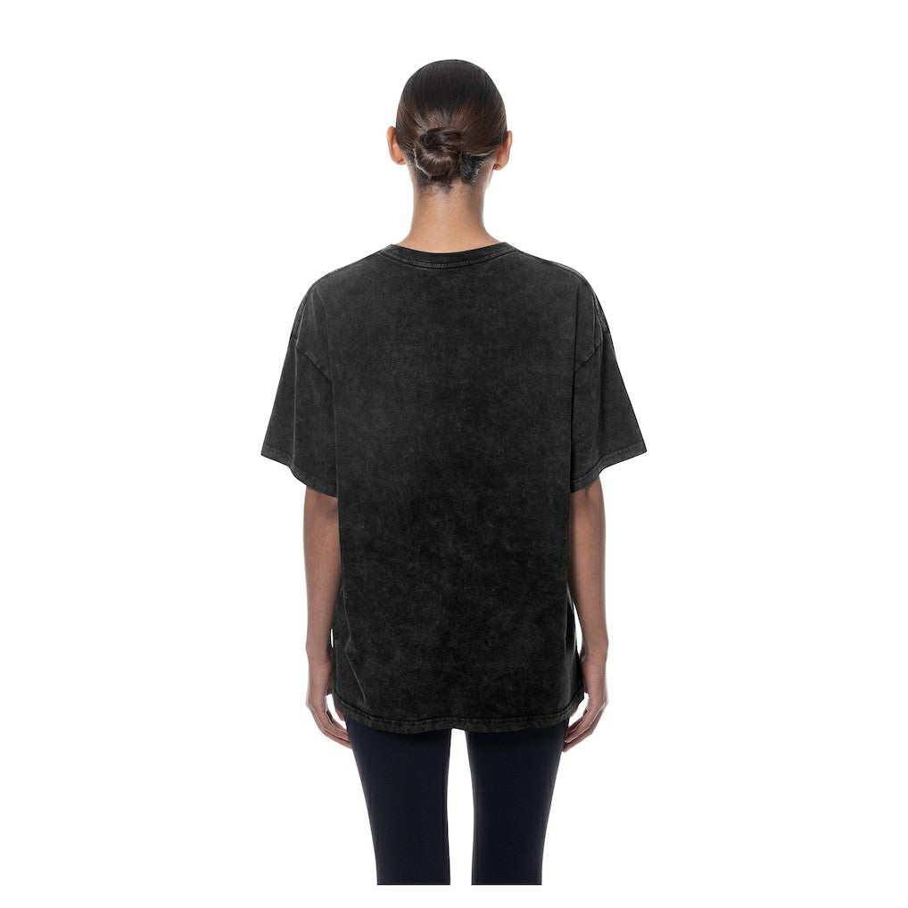New York Knicks Women's Throwback Mineral Wash Oversized T-Shirt Black