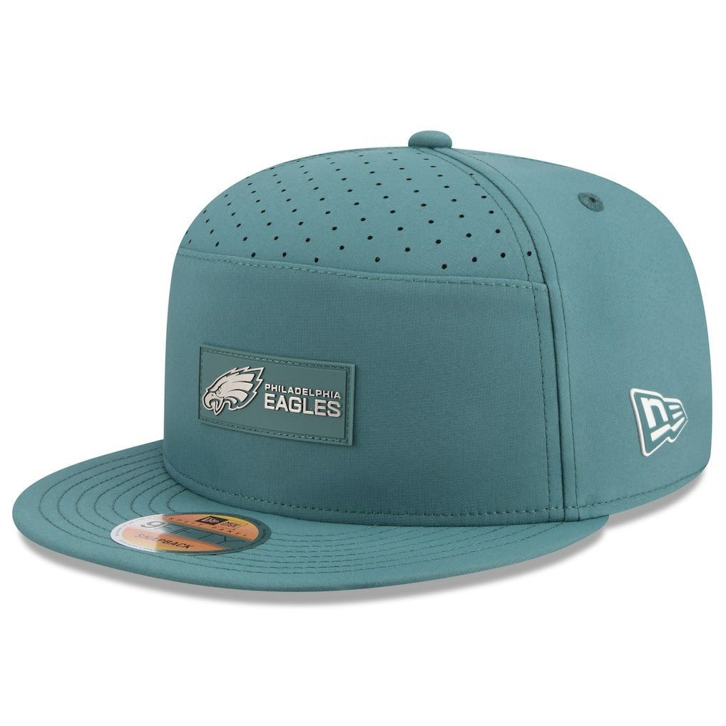 Philadelphia Eagles New Era 2025 Sideline Split Panel 9FIFTY Snapback Hat Midnight Green