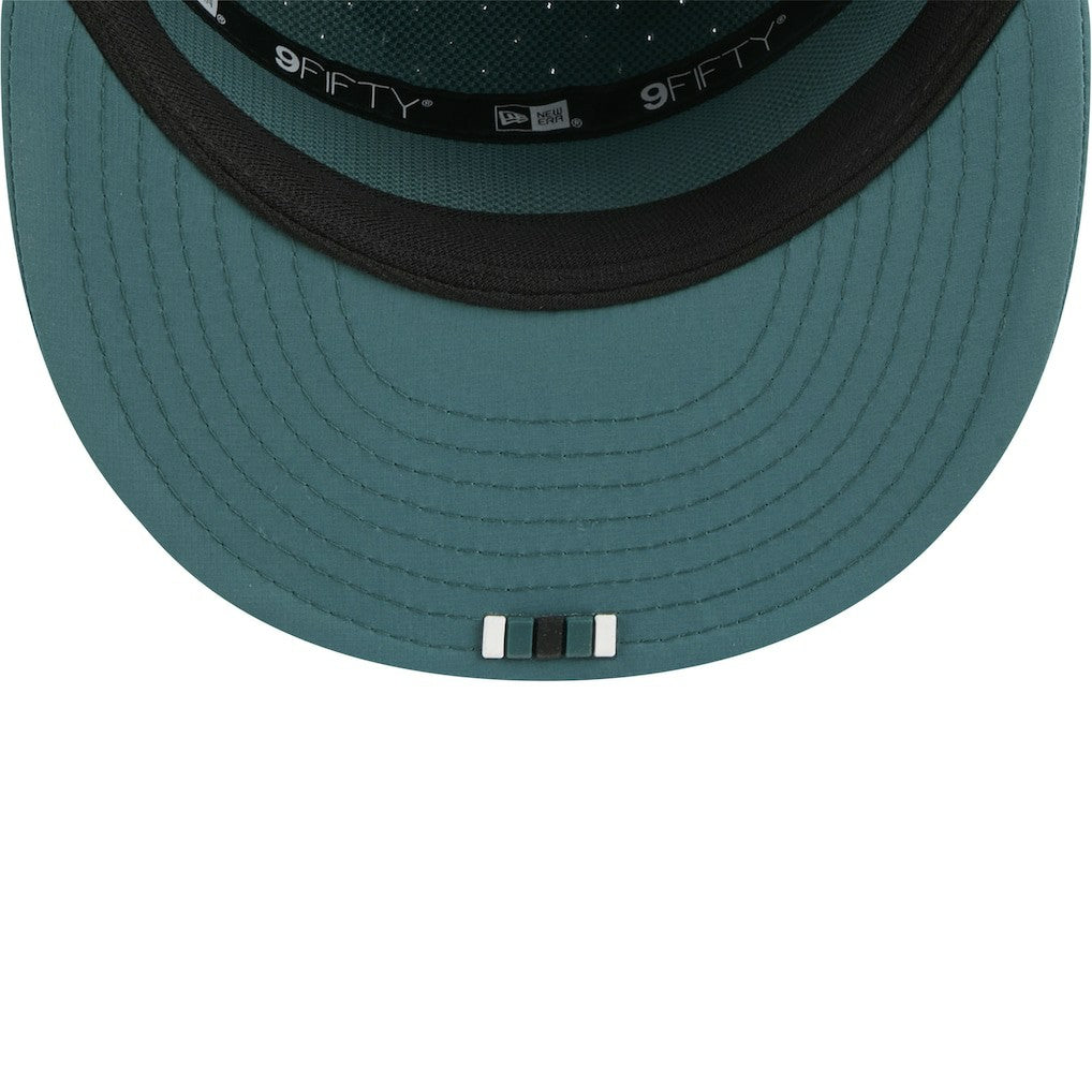 Philadelphia Eagles New Era 2025 Sideline Split Panel 9FIFTY Snapback Hat Midnight Green