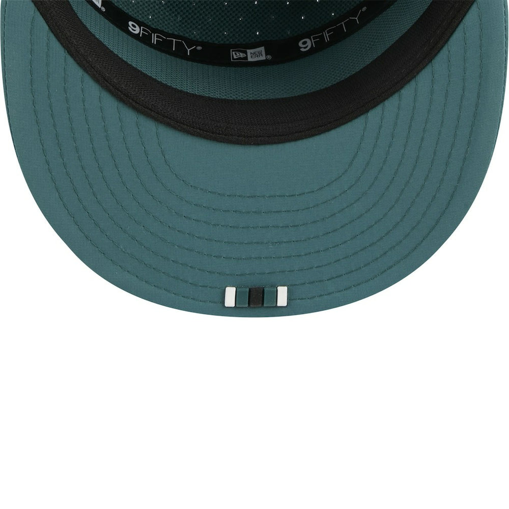Philadelphia Eagles New Era 2025 Sideline Split Panel 9FIFTY Snapback Hat Midnight Green