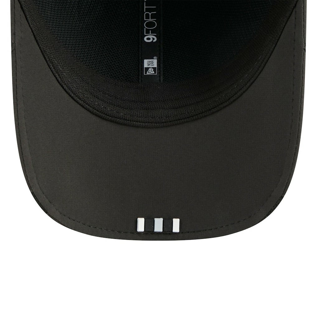 Las Vegas Raiders New Era 2025 Sideline M-Crown 9FORTY Adjustable Hat Black
