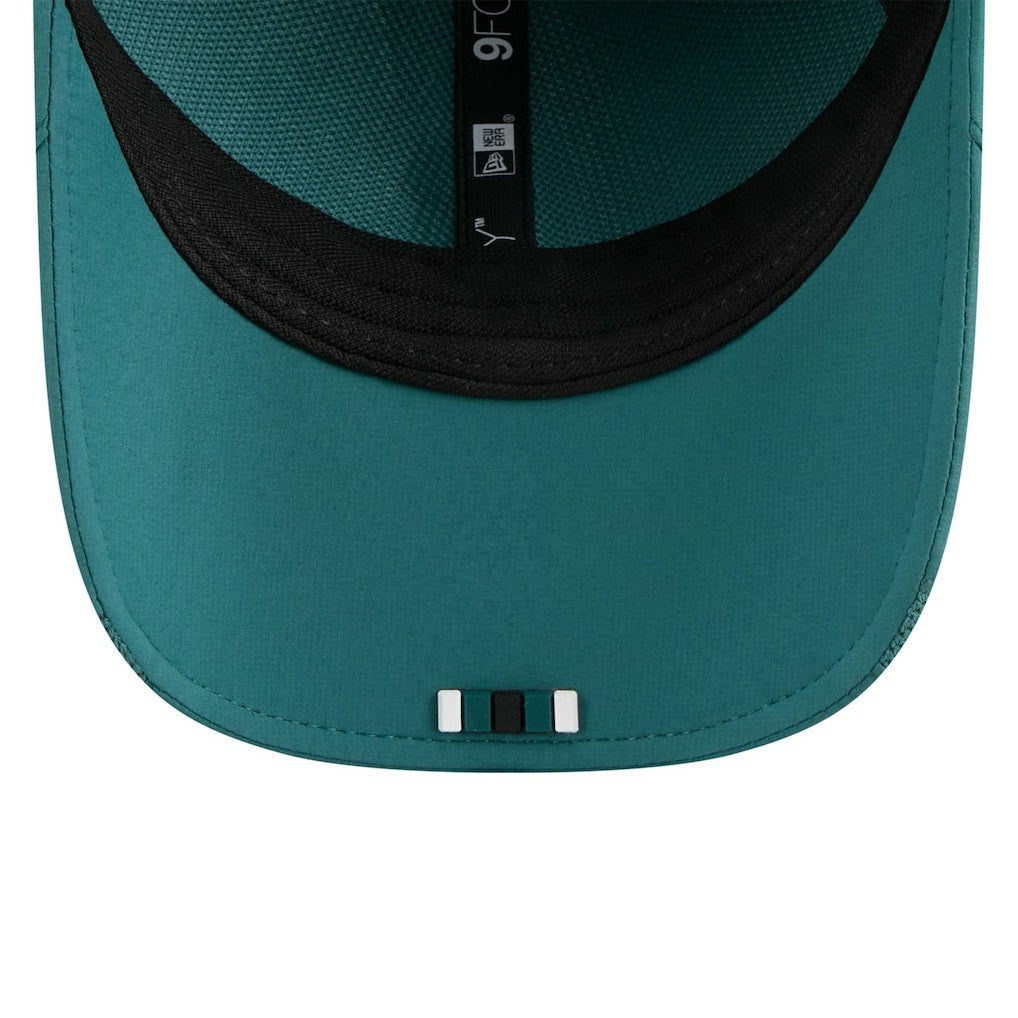 Philadelphia Eagles New Era 2025 Sideline M-Crown 9FORTY Adjustable Hat Midnight Green