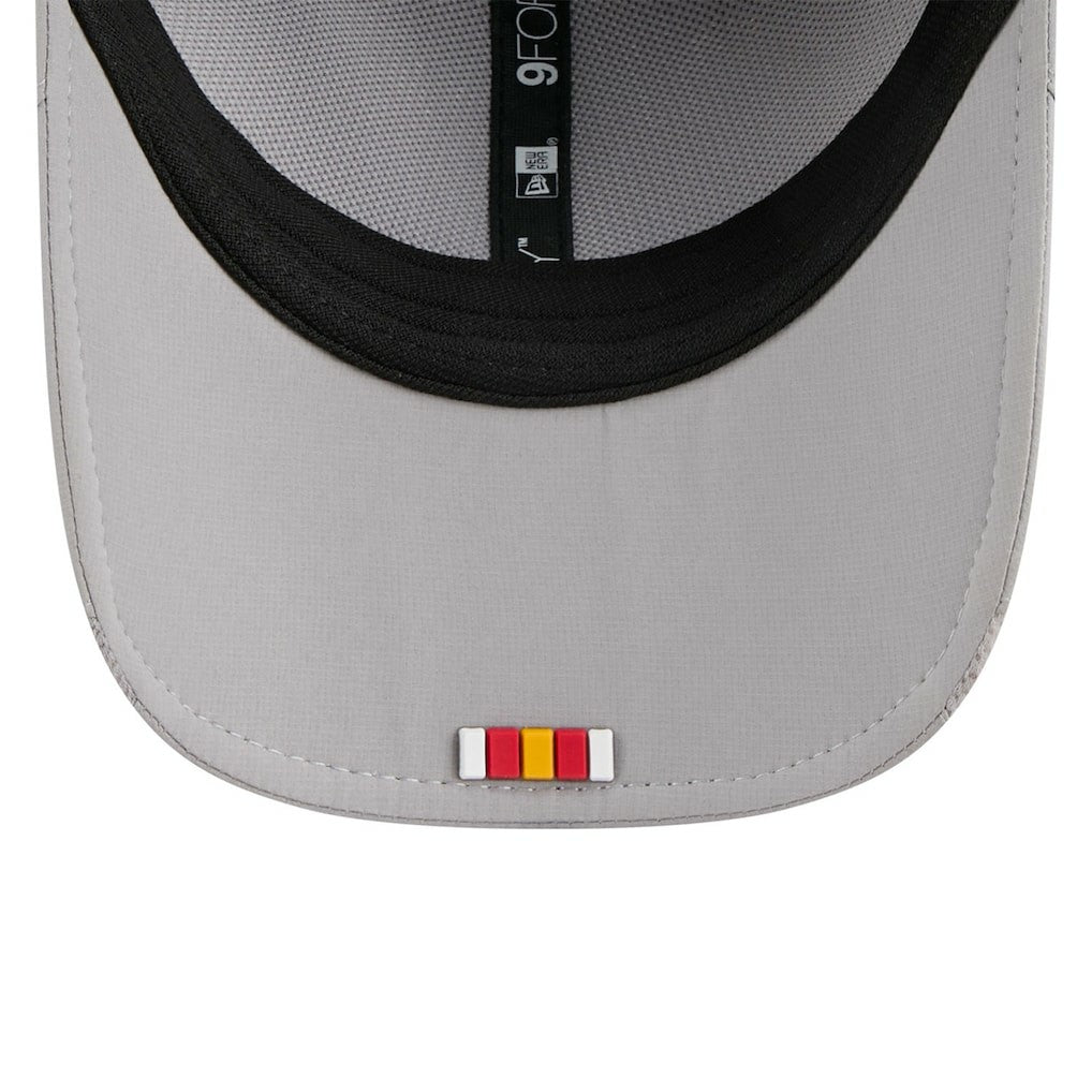 Kansas City Chiefs New Era 2025 Sideline M-Crown 9FORTY Adjustable Hat Gray