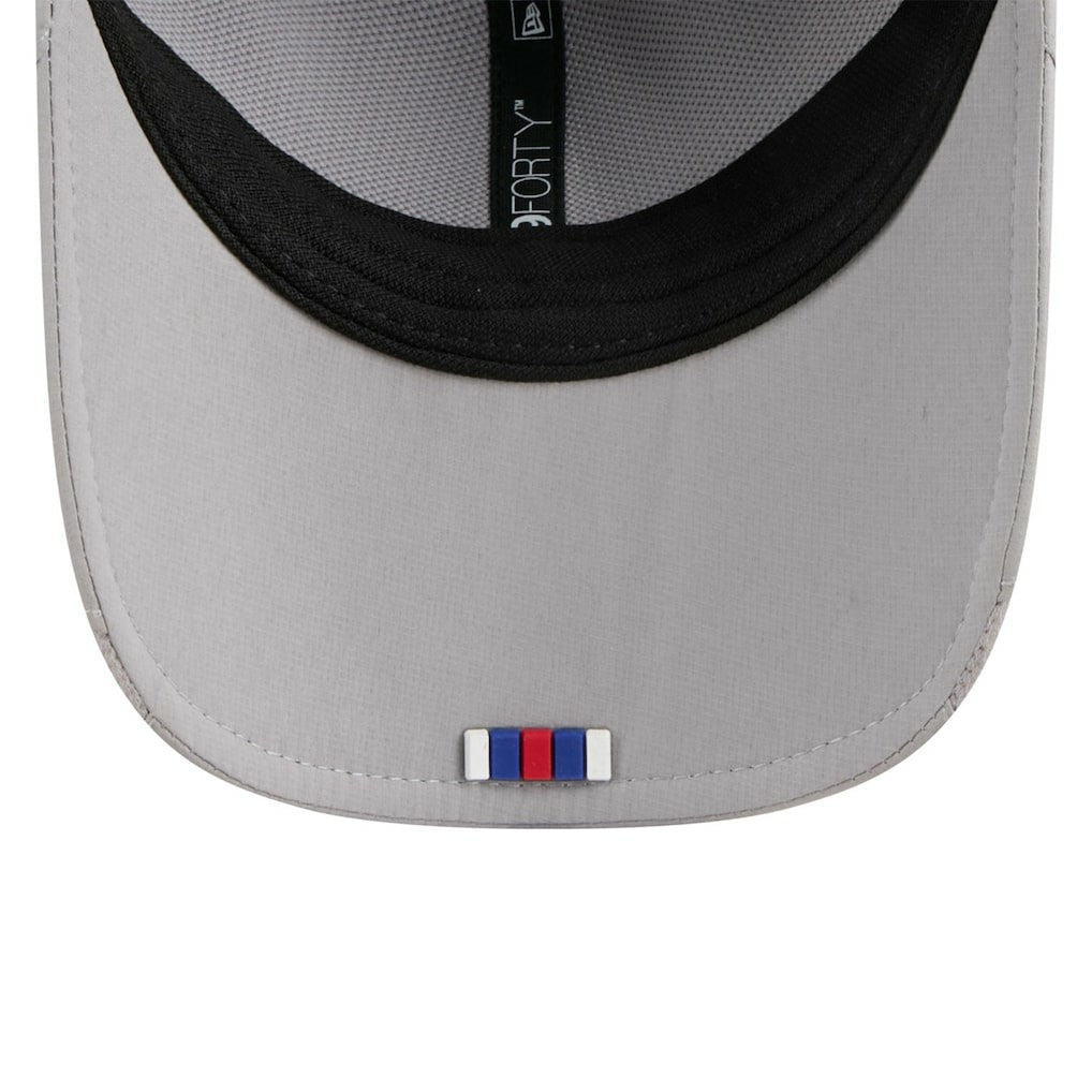 New York Giants New Era 2025 Sideline M-Crown 9FORTY Adjustable Hat Gray