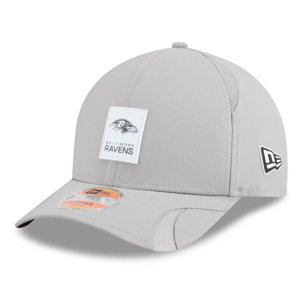 Baltimore Ravens New Era 2025 Sideline M-Crown 9FORTY Adjustable Hat Gray
