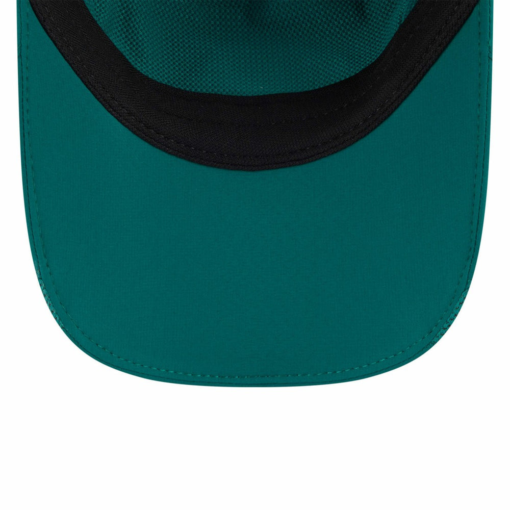New York Jets New Era 2025 Sideline Runner Adjustable Hat Green
