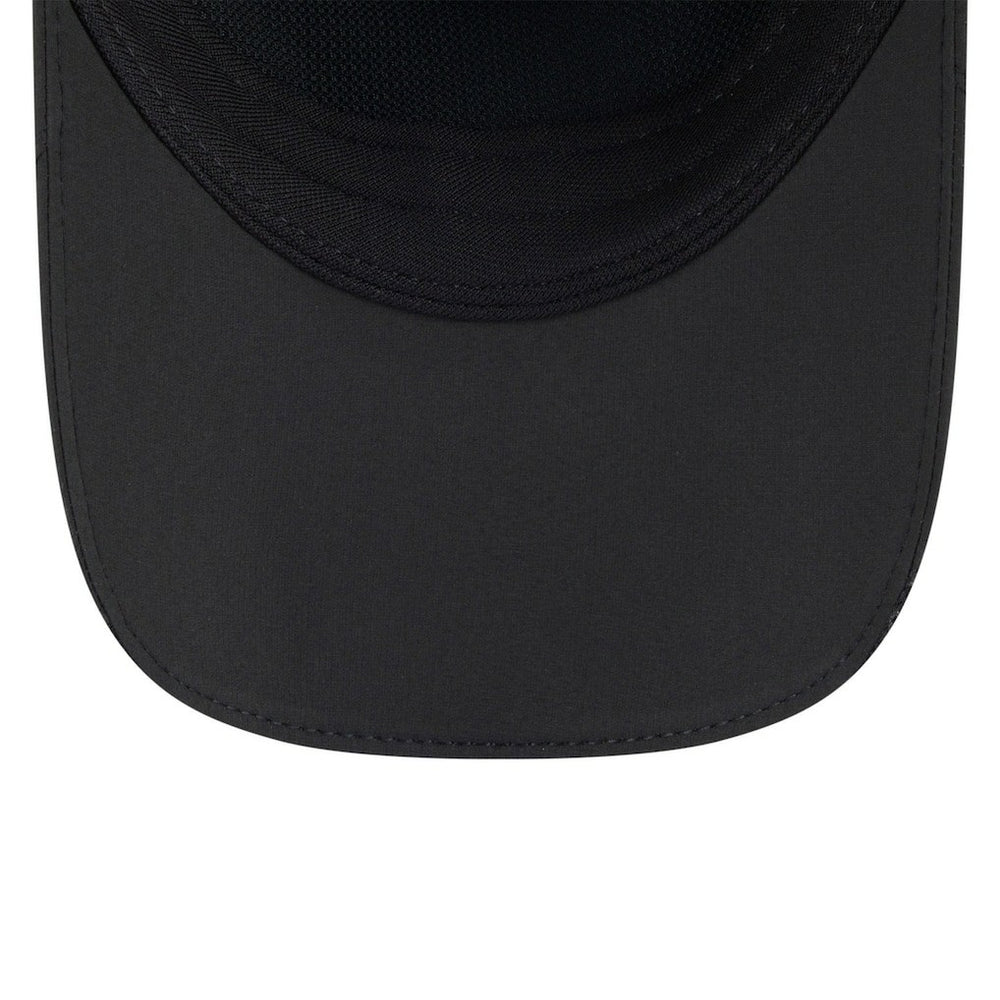 Las Vegas Raiders New Era 2025 Sideline Runner Adjustable Hat Black