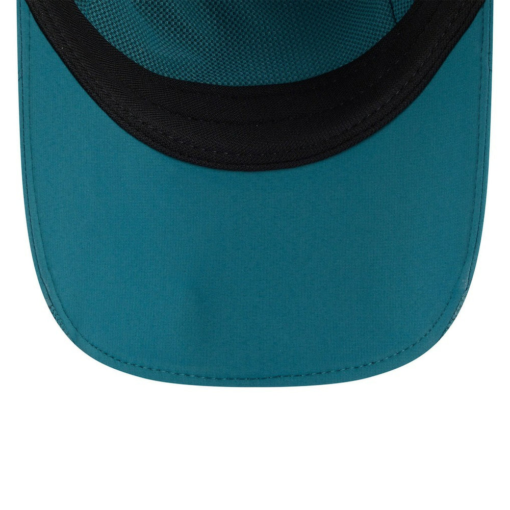 Philadelphia Eagles New Era 2025 Sideline Runner Adjustable Hat Midnight Green