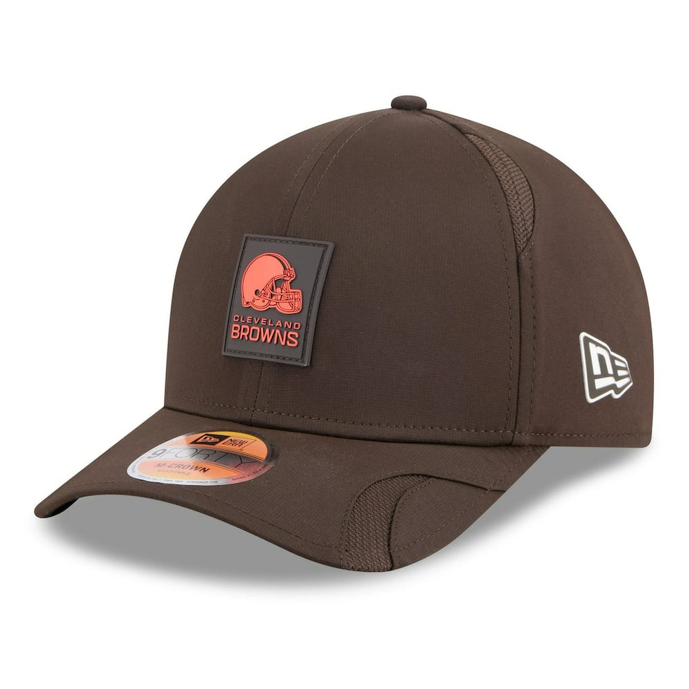 Cleveland Browns New Era Youth 2025 Sideline 9FORTY Adjustable Hat Brown