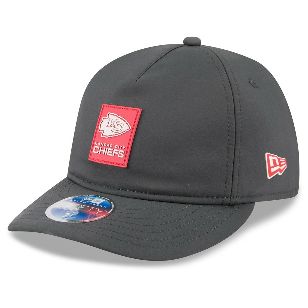 Kansas City Chiefs New Era 2025 Sideline Cold Weather Retro Crown 59FIFTY Fitted Hat Charcoal