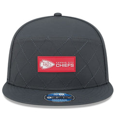 Kansas City Chiefs New Era 2025 Sideline Cold Weather Split Panel 9FIFTY Snapback Hat Charcoal