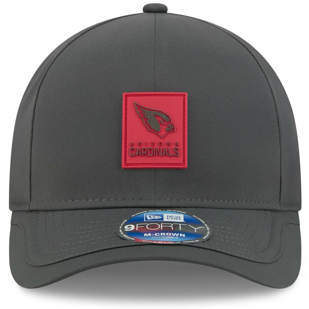 Arizona Cardinals New Era 2025 Sideline Cold Weather 9FORTY M-Crown Adjustable Hat Charcoal