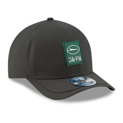 New York Jets New Era 2025 Sideline Cold Weather 9FORTY M-Crown Adjustable Hat Charcoal