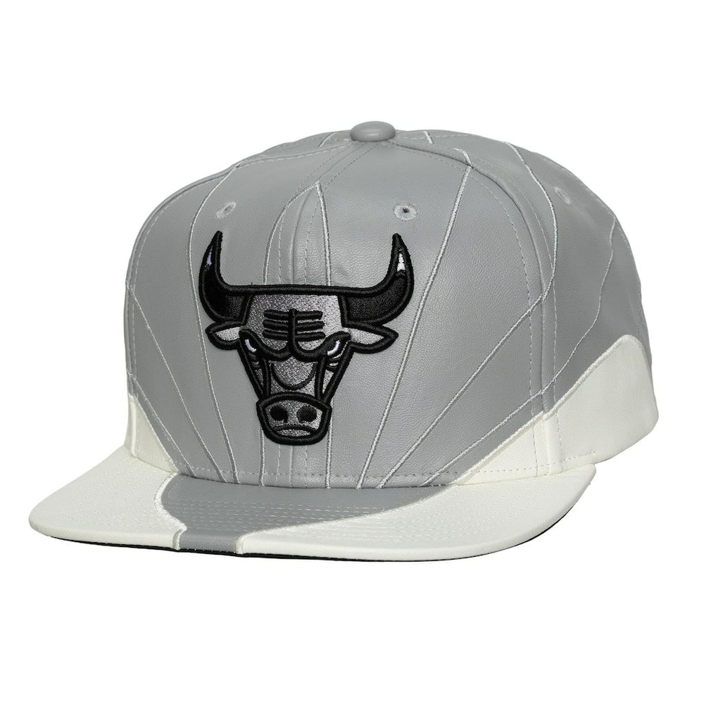 Chicago Bulls Day 12 Two-Tone Faux Leather Snapback Hat Gray/White
