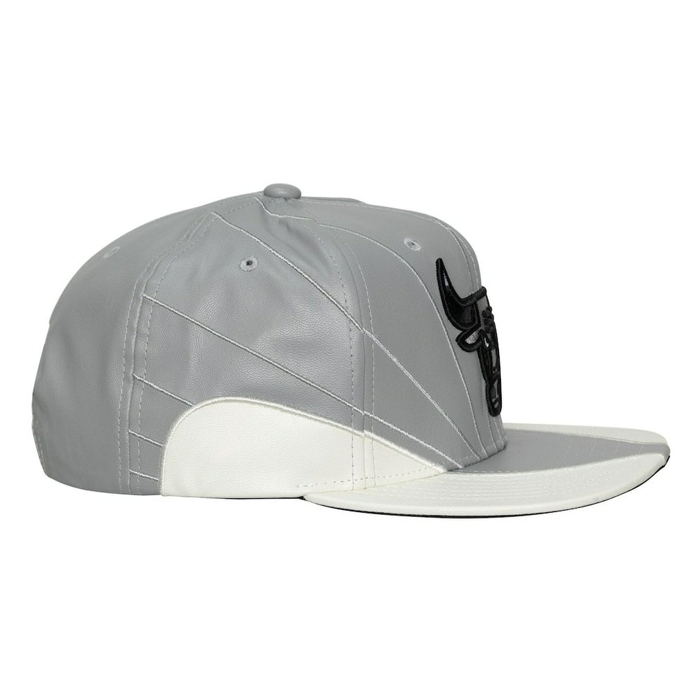 Chicago Bulls Day 12 Two-Tone Faux Leather Snapback Hat Gray/White