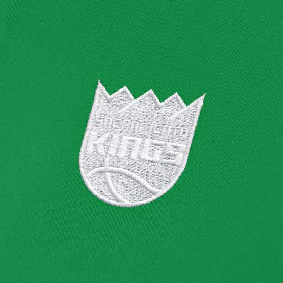 Sacramento Kings Antigua Women's St. Patrick's Day Intent Quarter-Zip Top Kelly Green