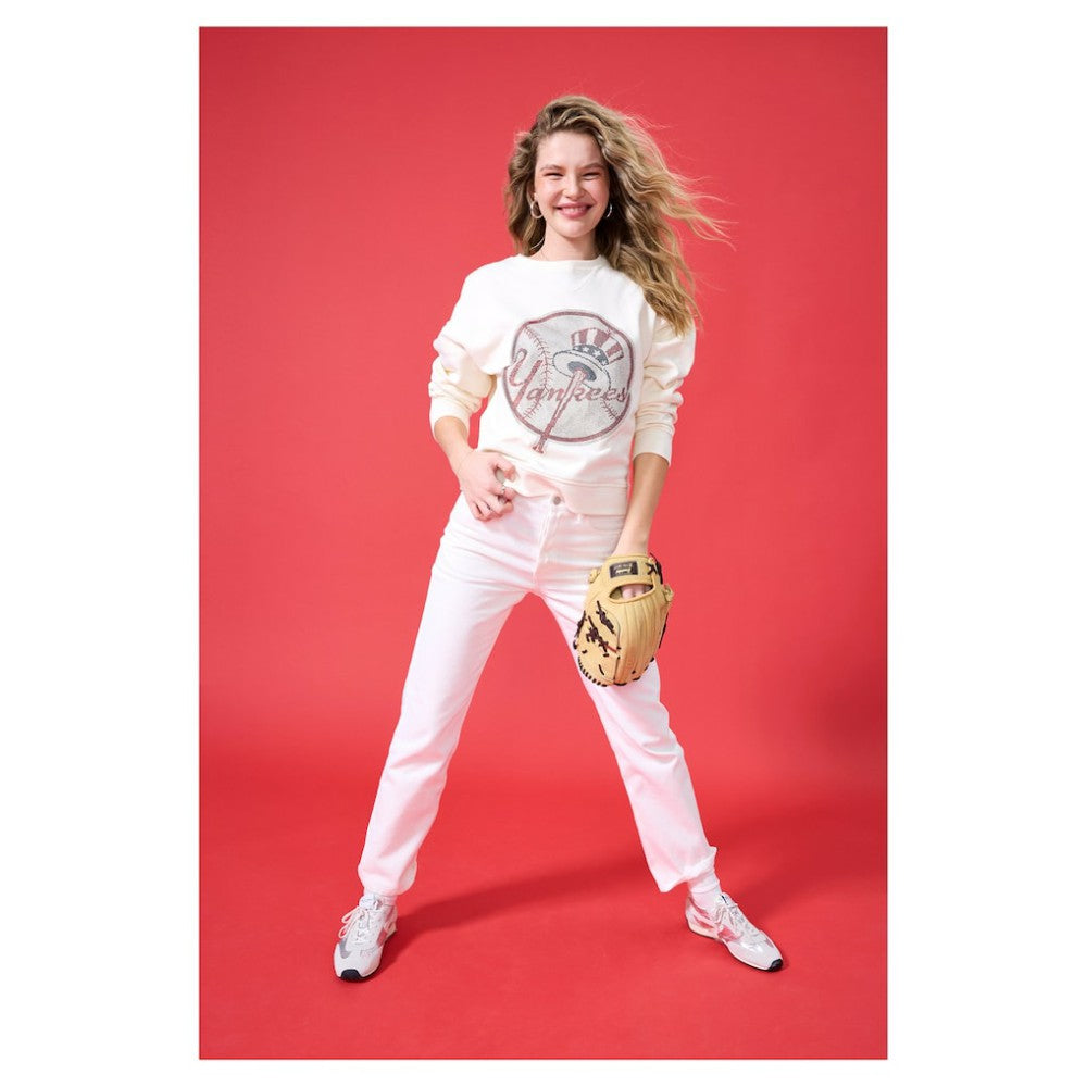 New York Yankees Terez Women's Oversized Gemstone Logo Sweatshirt - Cream Sweatshirts