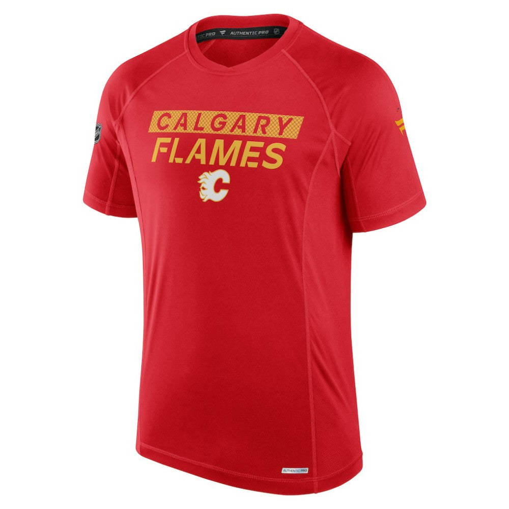 NHL Calgary Flames Fanatics Authentic Pro Rink Tech T-Shirt - Red