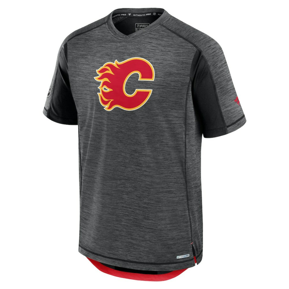 NHL Calgary Flames Fanatics Authentic Pro Rink Performance T-Shirt - Heather Charcoal