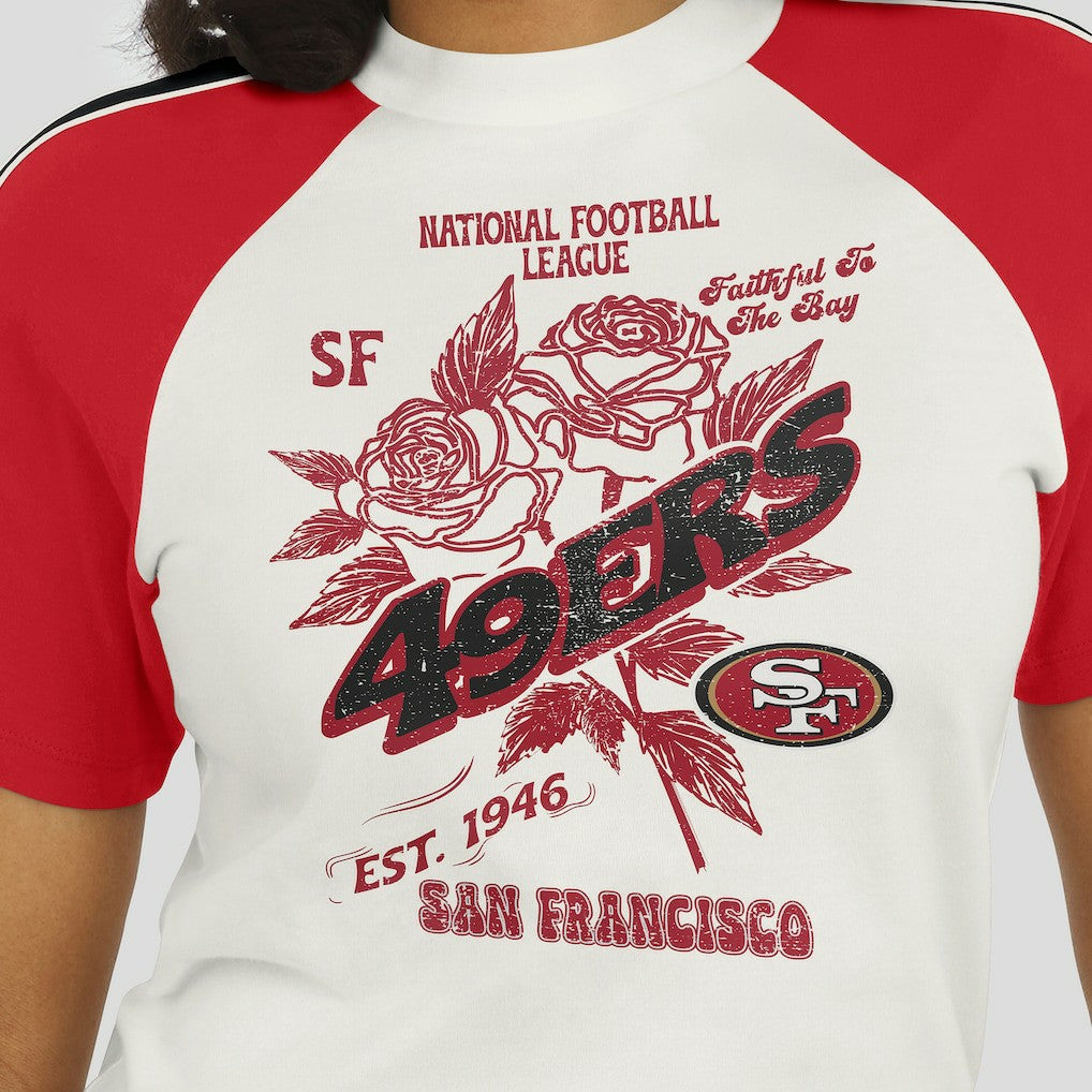 San Francisco 49ers WEAR by Erin Andrews Women's Sleeve Stripe Distressed Raglan T-Shirt White