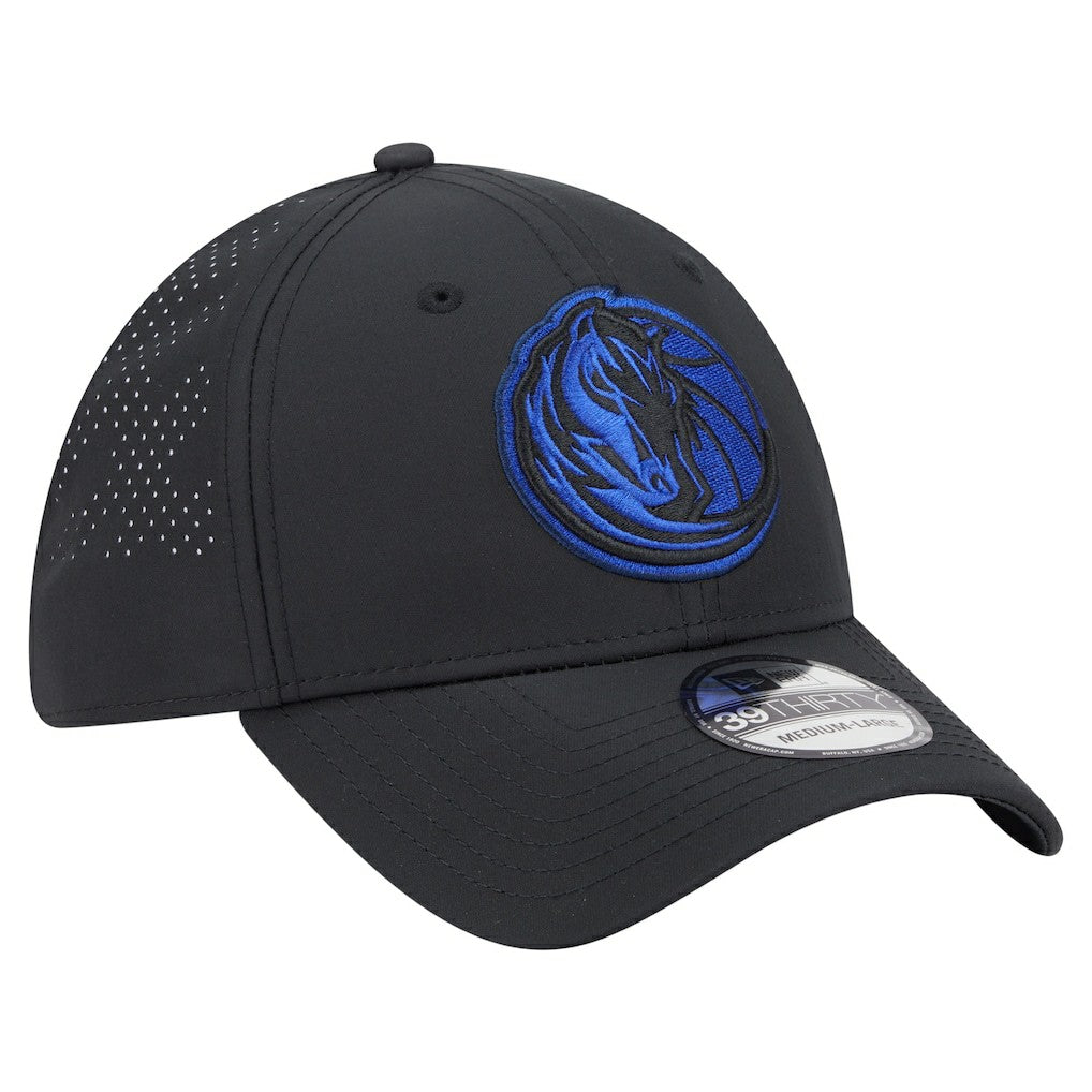 Dallas Mavericks Night 39THIRTY Flex Hat Black
