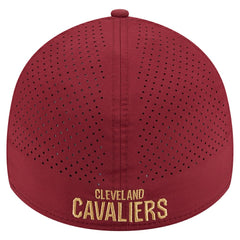 Cleveland Cavaliers Featherweight Poly Rope Flex 39Thirty Hat Wine