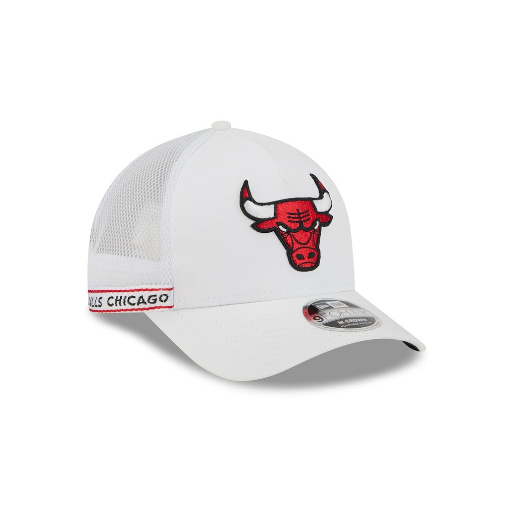 Chicago Bulls Featherweight Team Tape 9FORTY M-Crown A-Frame Adjustable Hat White