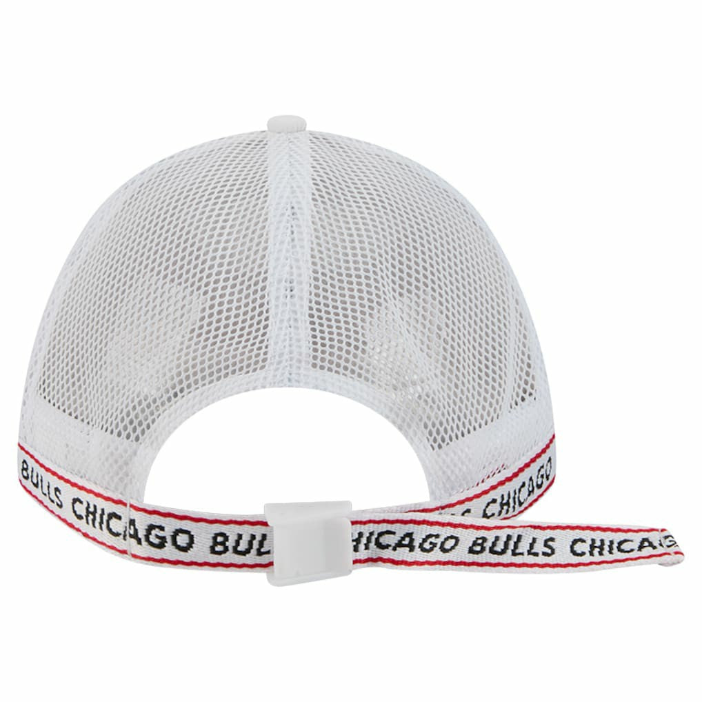 Chicago Bulls Featherweight Team Tape 9FORTY M-Crown A-Frame Adjustable Hat White