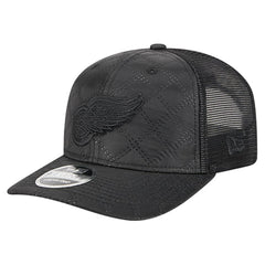NHL Detroit Red Wings New Era Quilted Nylon 9SEVENTY Adjustable Trucker Hat - Black