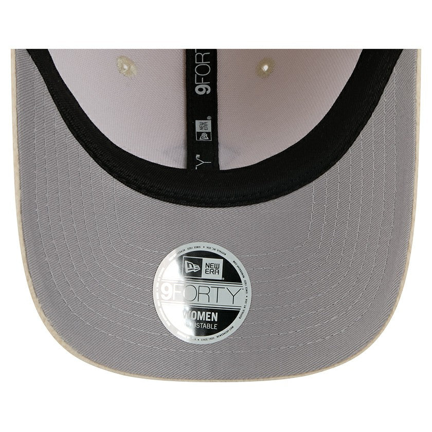 Green Bay Packers New Era Women's Comfy 9FORTY Adjustable Hat Cream