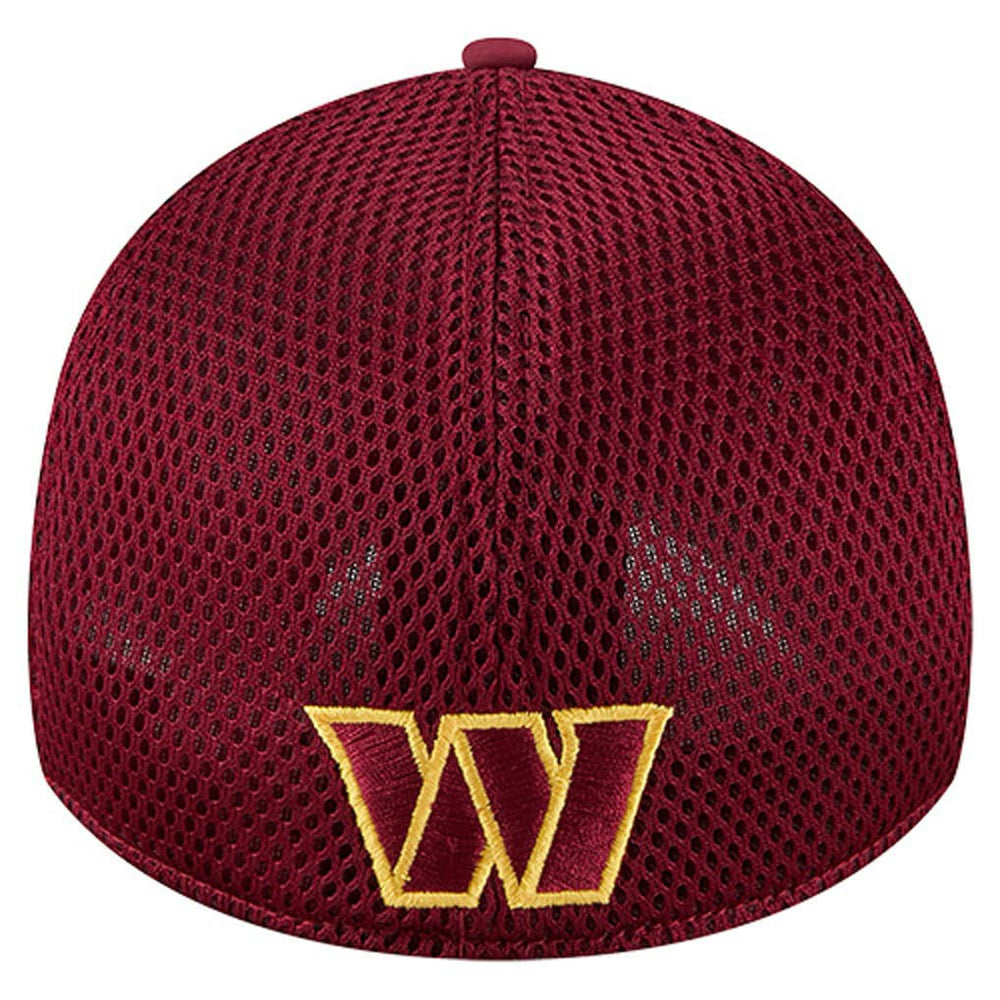 Washington Commanders New Era Outline 39THIRTY Flex Hat Burgundy