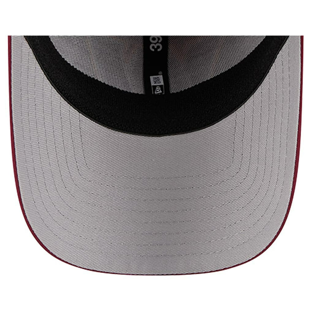 Washington Commanders New Era Outline 39THIRTY Flex Hat Burgundy