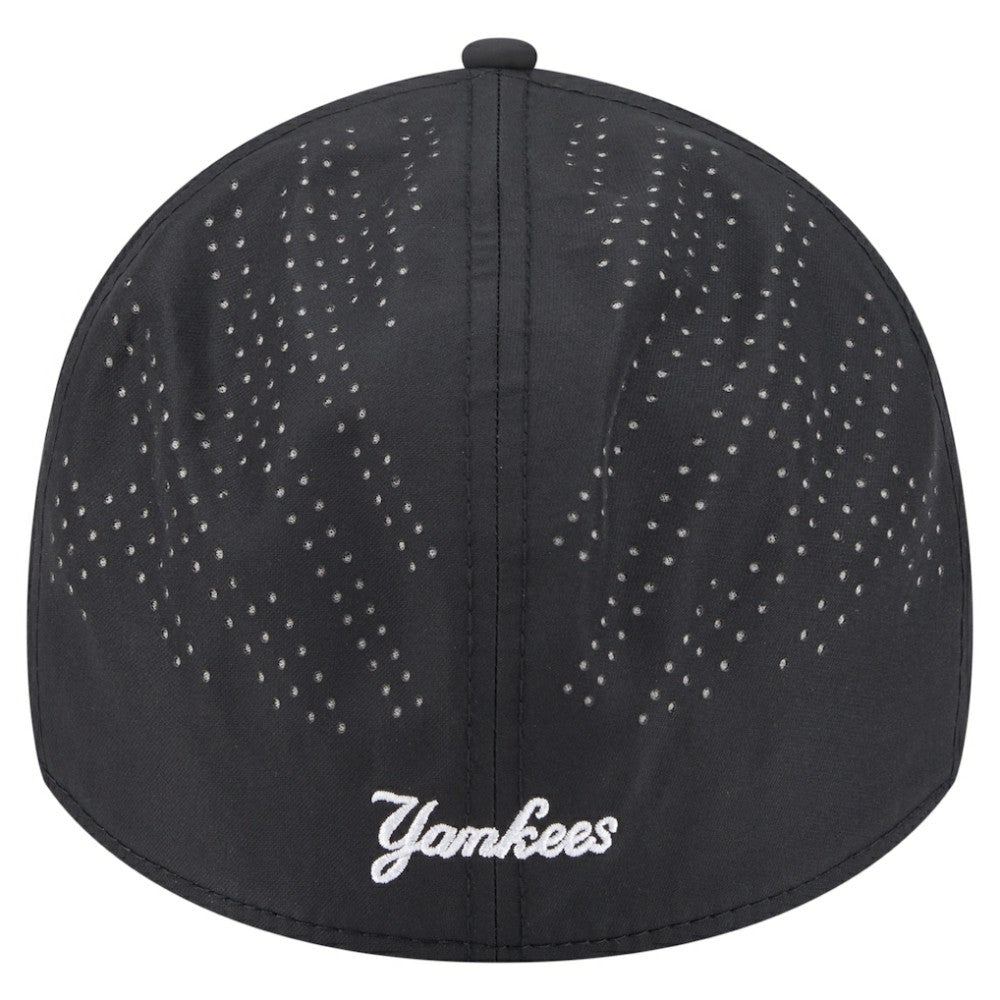 New York Yankees New Era Night 39THIRTY Flex Hat - Black Hats