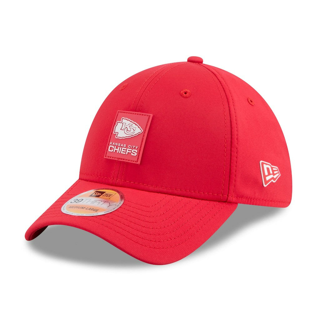 Kansas City Chiefs New Era 2025 Sideline 39THIRTY Flex Hat Red