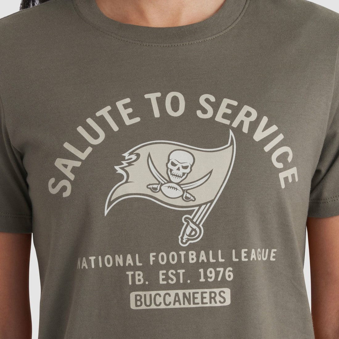 Tampa Bay Buccaneers Women's 2025 Salute to Service Sideline T-Shirt Olive
