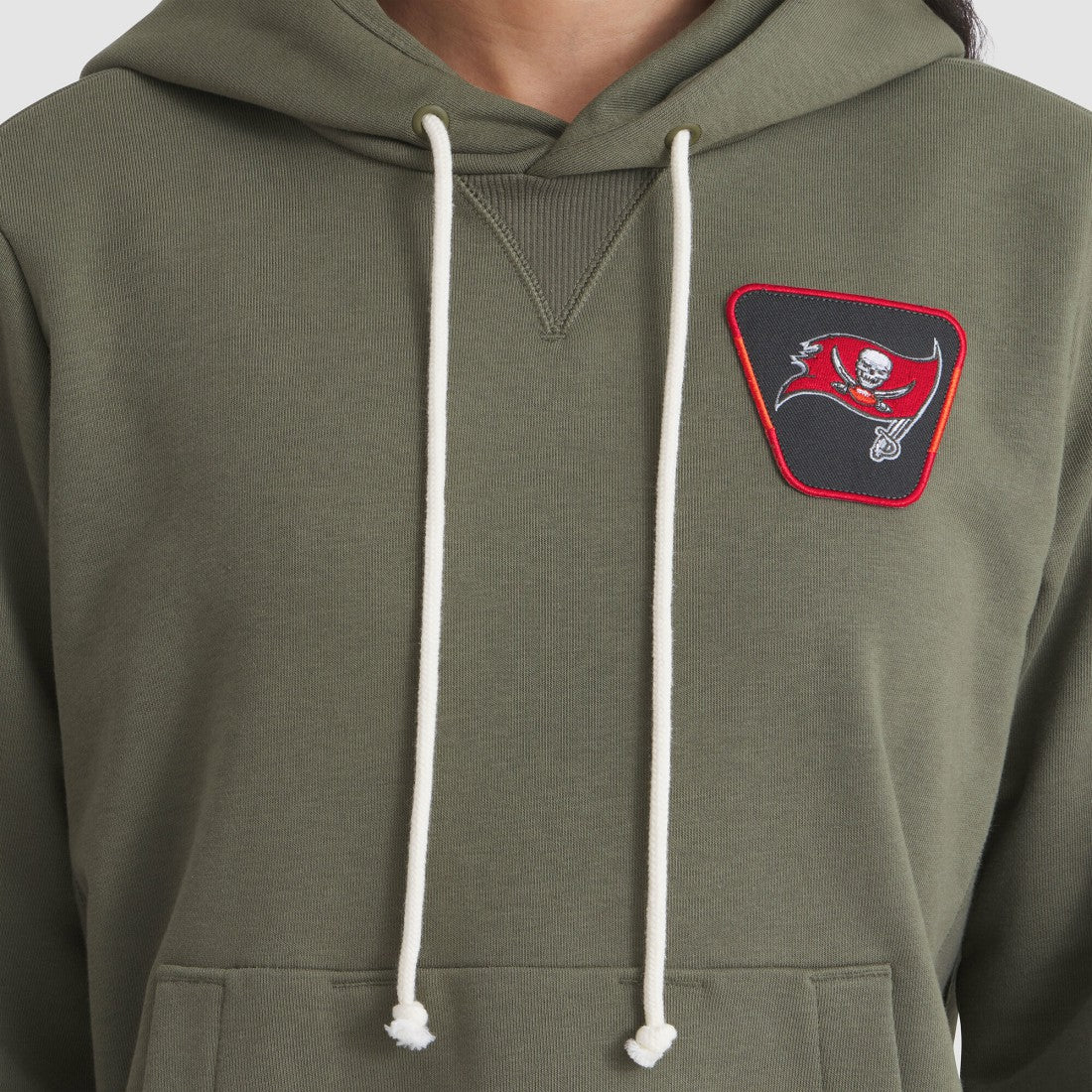 Tampa Bay Buccaneers Women's 2025 Salute to Service Sideline Standard Issue Dri-FIT Hoodie Olive