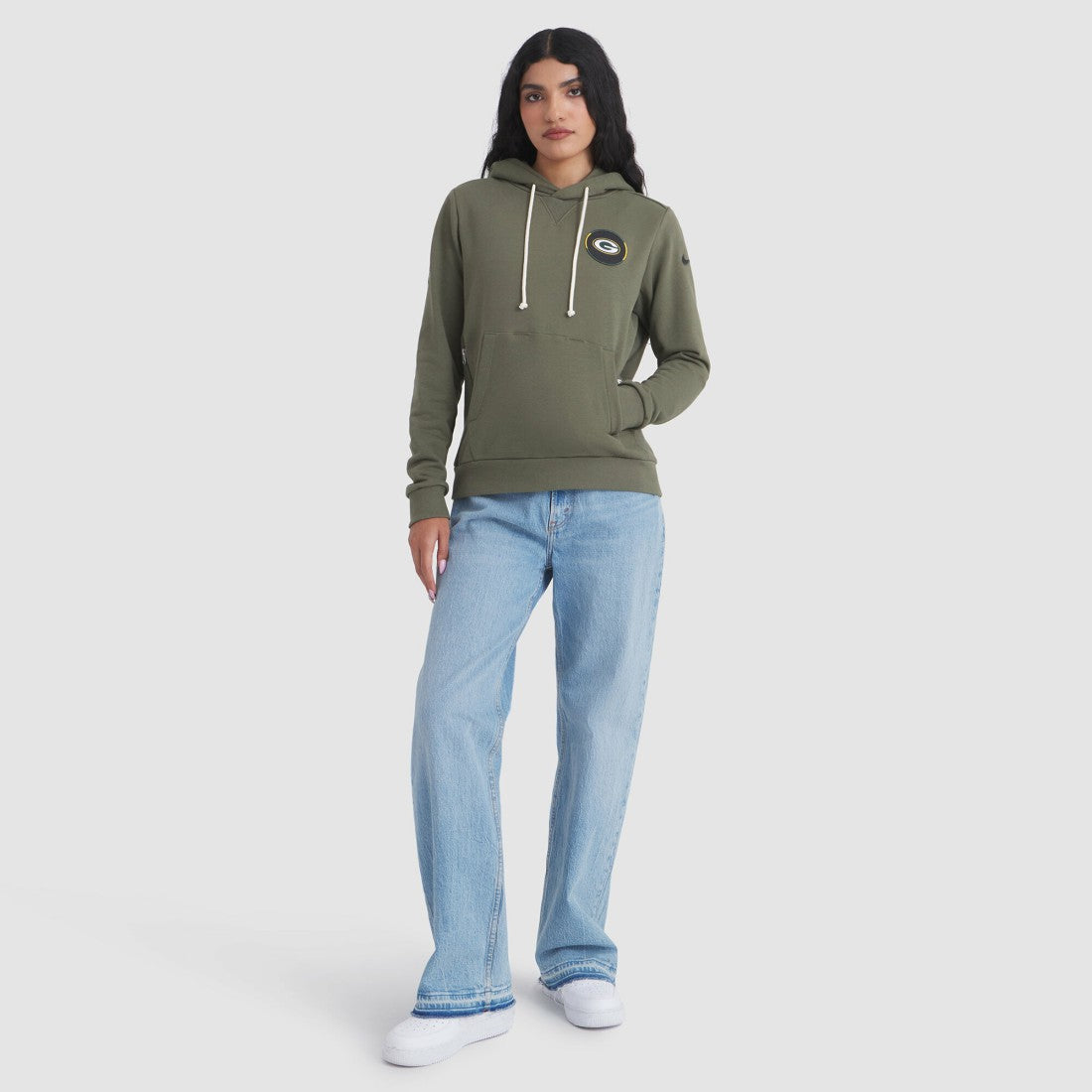 Green Bay Packers Women's 2025 Salute to Service Sideline Standard Issue Dri-FIT Hoodie Olive
