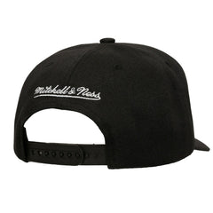 Chicago Bulls Tilted Pro Pinch Adjustable Hat Black
