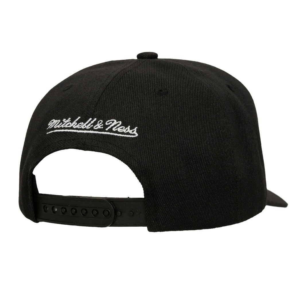 Boston Celtics Tilted Pro Pinch Adjustable Hat Black