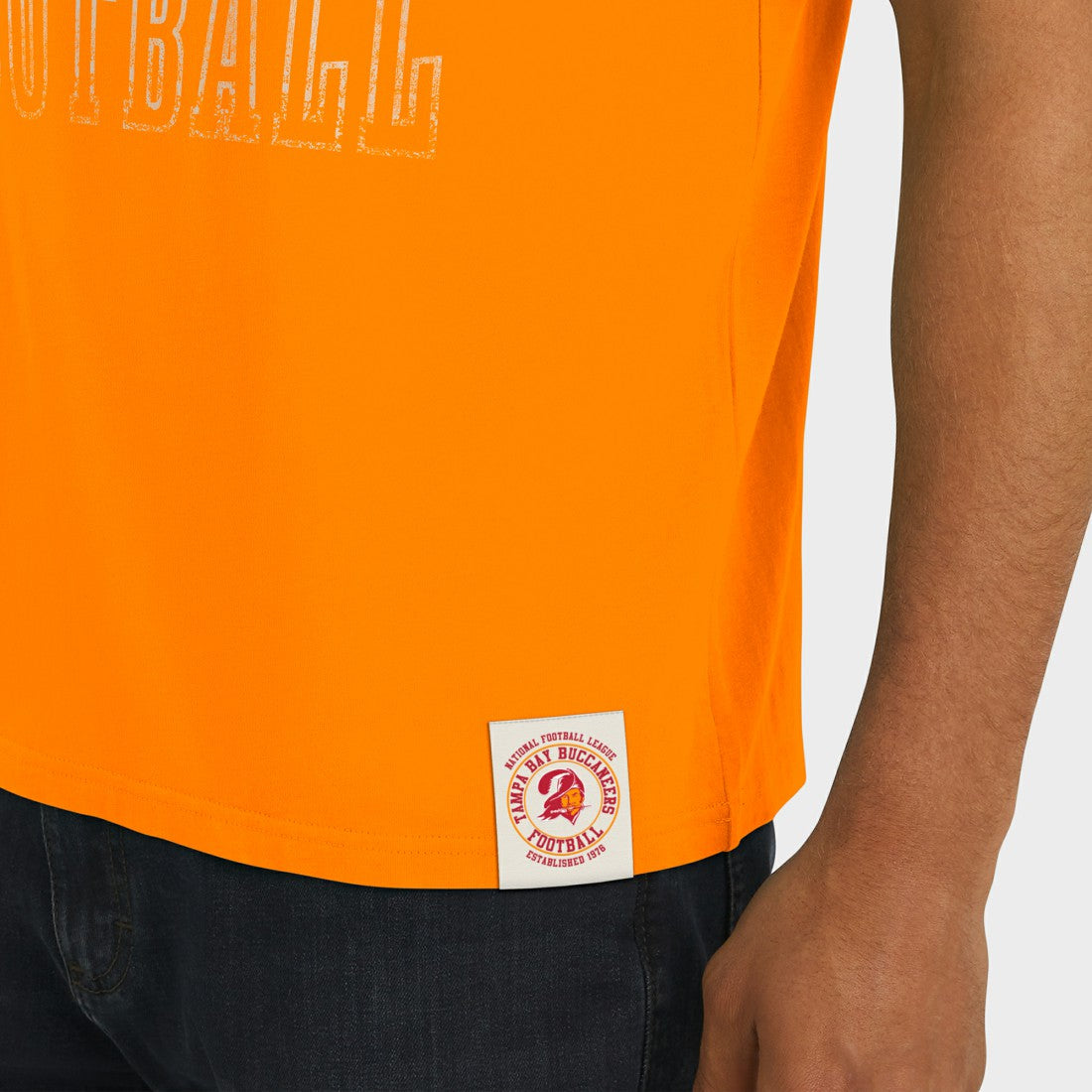 Tampa Bay Buccaneers Darius Rucker Collection Distressed Throwback Shoulder Stripe T-Shirt Orange